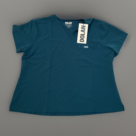 NWT Dolan Scrub Top V-Neck 2-Pocket CORE Antimicrobial Stretch XL Petite - Picture 1 of 6